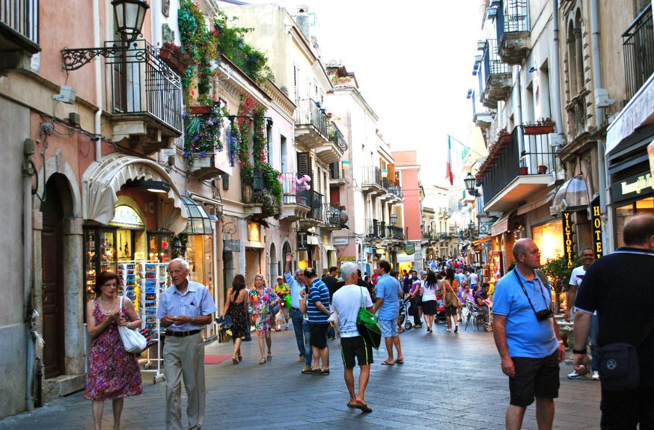 Incantevole E Storico Appartamento In Pieno Centro Taormina Eksteriør billede